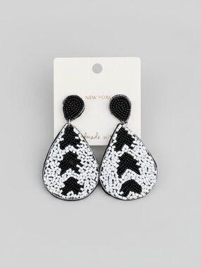 Naomi Beaded Oval Earrings